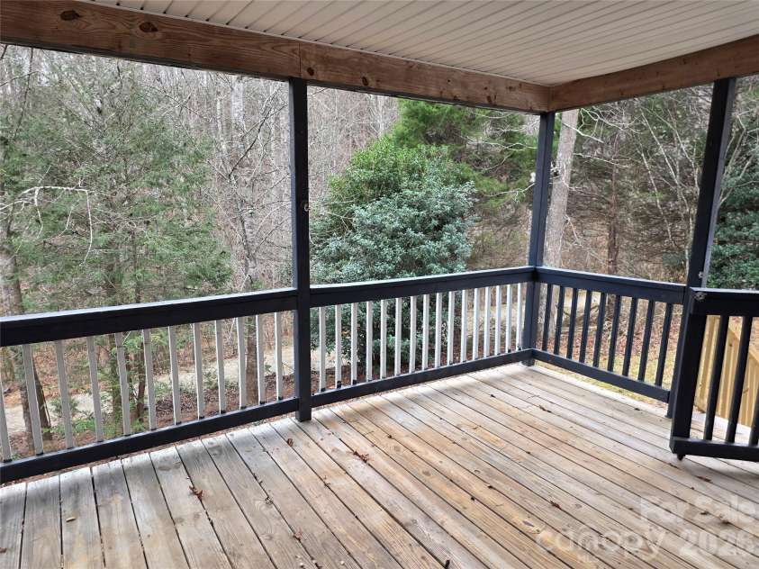 135 Halls Mountain Lane, Boomer, NC 28649.  MLS# CAR4334459, YatesRealty ID 2762. 