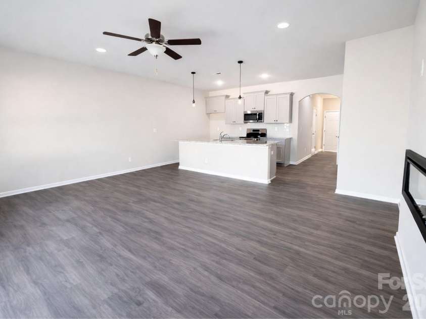 4747 Muskogee Drive, Charlotte, NC 28212.  MLS# CAR4343104, YatesRealty ID 2762. 