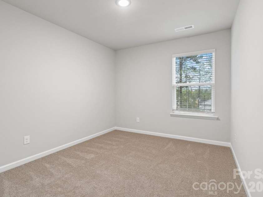 4747 Muskogee Drive, Charlotte, NC 28212.  MLS# CAR4343104, YatesRealty ID 2762. 