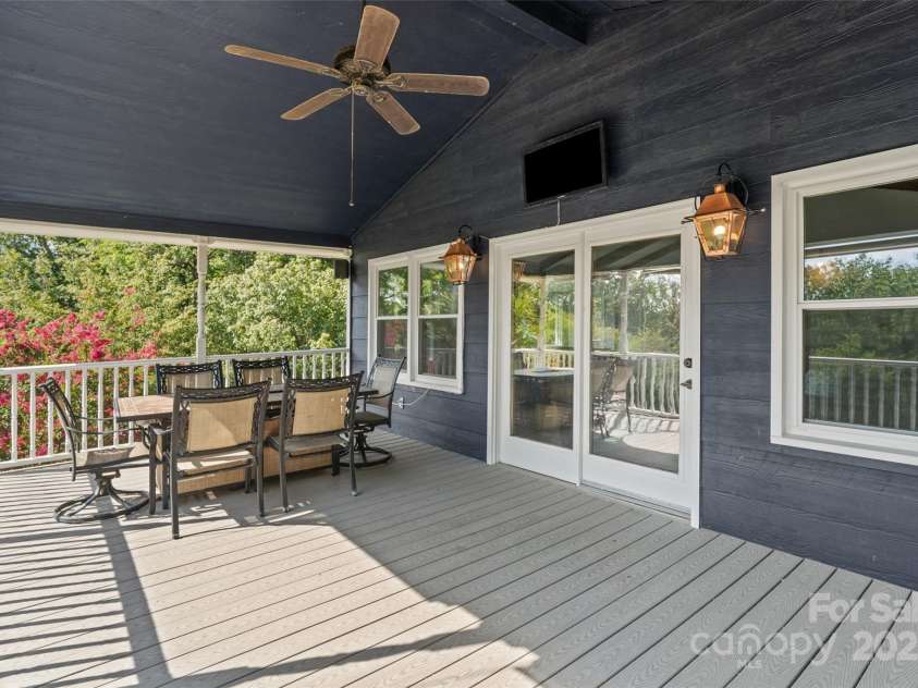335 Carroll Cove, Clover, SC 29710.  MLS# CAR4283703, YatesRealty ID 27620. 
