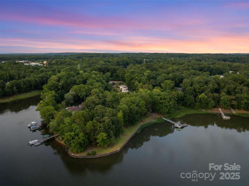 335 Carroll Cove, Clover, SC 29710.  MLS# CAR4283703, YatesRealty ID 27620. 