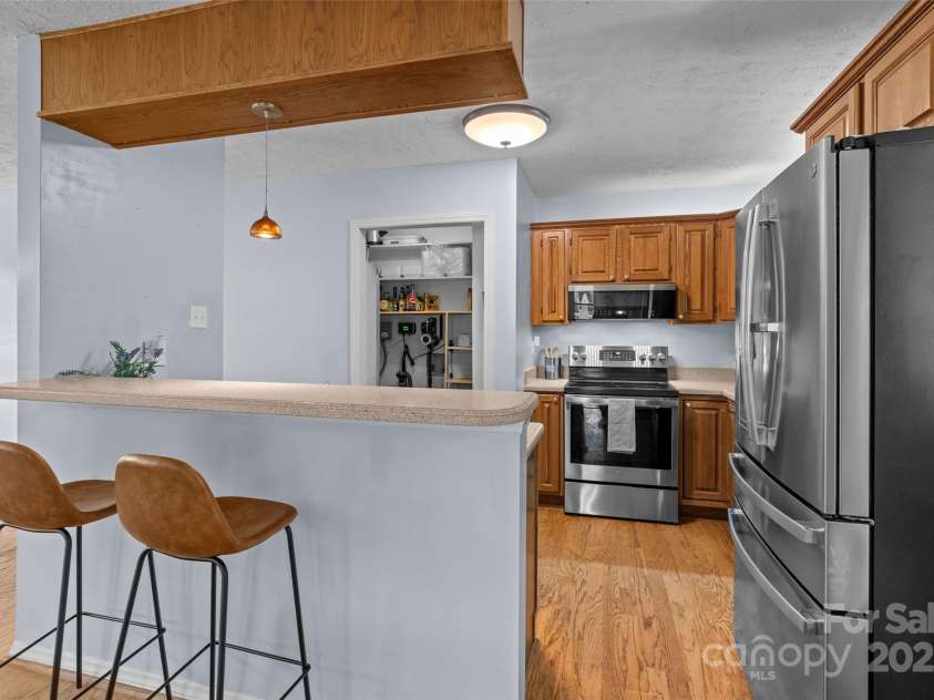 335 Carroll Cove, Clover, SC 29710.  MLS# CAR4332256, YatesRealty ID 27620. 