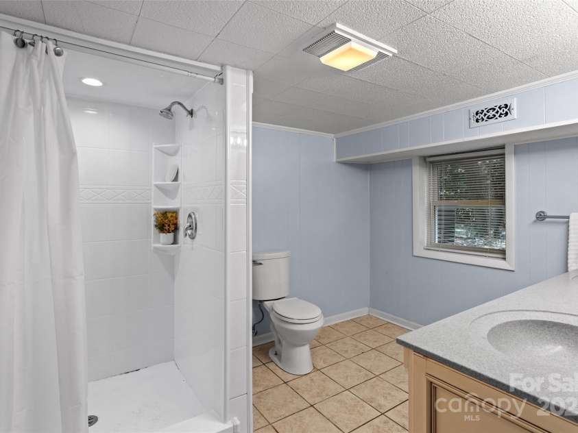 335 Carroll Cove, Clover, SC 29710.  MLS# CAR4332256, YatesRealty ID 27620. 