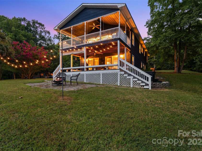 335 Carroll Cove, Clover, SC 29710.  MLS# CAR4332256, YatesRealty ID 27620. 