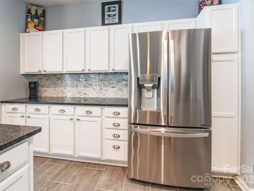 11023 Heritage Green Drive, Cornelius, NC 28031.  MLS# CAR4280269, YatesRealty ID 27621. 