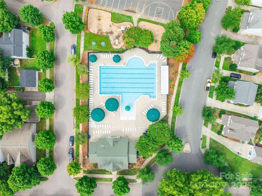 11023 Heritage Green Drive, Cornelius, NC 28031.  MLS# CAR4280269, YatesRealty ID 27621. 