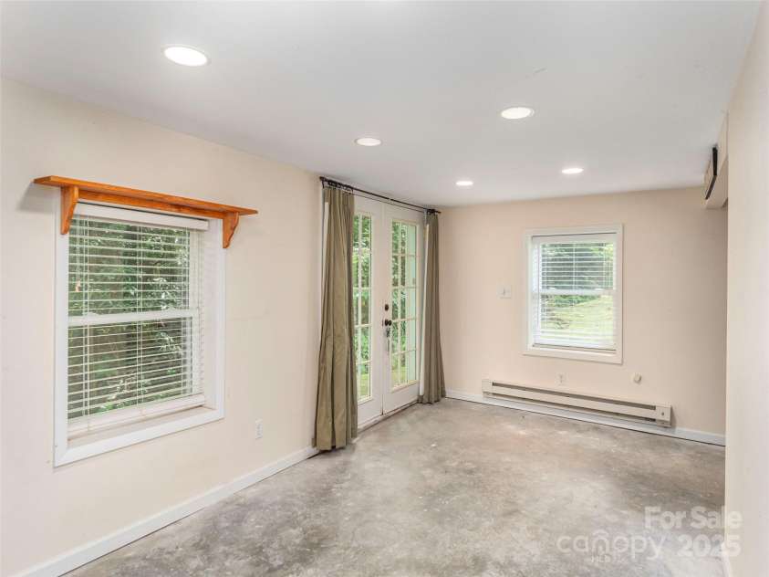 1131 Laurel Branch Road, Waynesville, NC 28785.  MLS# CAR4270498, YatesRealty ID 27622. 