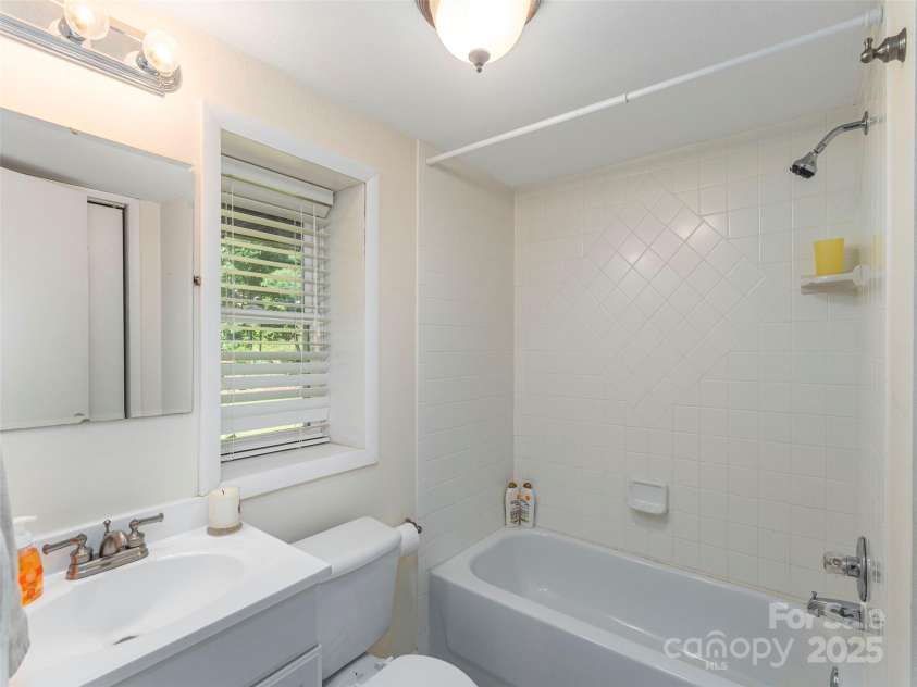 1131 Laurel Branch Road, Waynesville, NC 28785.  MLS# CAR4270498, YatesRealty ID 27622. 