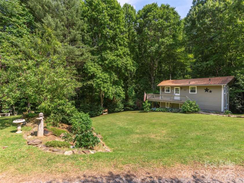 1131 Laurel Branch Road, Waynesville, NC 28785.  MLS# CAR4270498, YatesRealty ID 27622. 