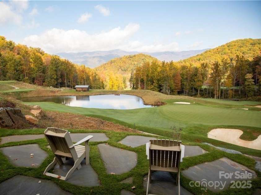 139 (#40) Boarding House Way, Sylva, NC 28779.  MLS# CAR4270031, YatesRealty ID 27624. 