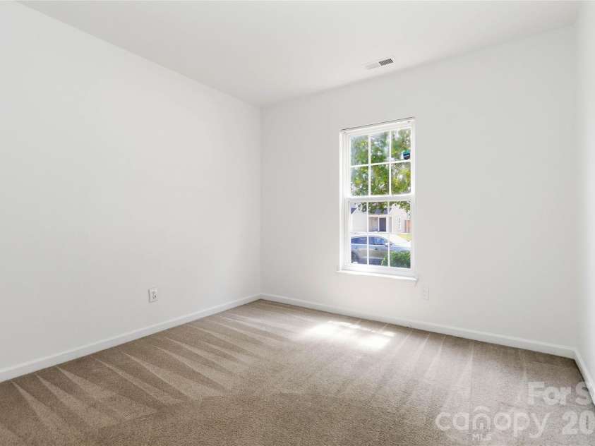740 Aberdeen Glen Place, Charlotte, NC 28214.  MLS# CAR4382895, YatesRealty ID 27624. 