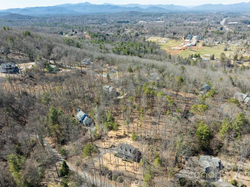 207 Cedarview Drive, Asheville, NC 28803.  MLS# CAR4228005, YatesRealty ID 27625. 