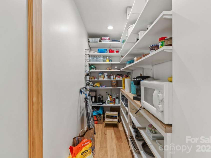 207 Cedarview Drive, Asheville, NC 28803.  MLS# CAR4228005, YatesRealty ID 27625. Pantry