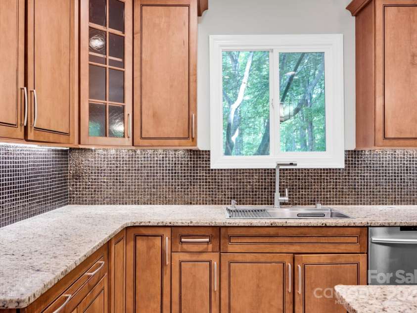 12711 Duncourtney Lane, Charlotte, NC 28277.  MLS# CAR4263584, YatesRealty ID 27626. 