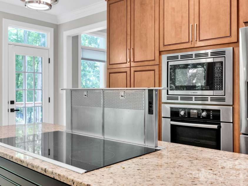 12711 Duncourtney Lane, Charlotte, NC 28277.  MLS# CAR4263584, YatesRealty ID 27626. 