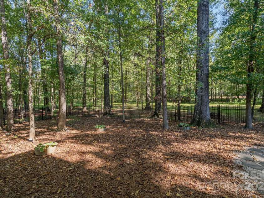 12711 Duncourtney Lane, Charlotte, NC 28277.  MLS# CAR4308797, YatesRealty ID 27626. 