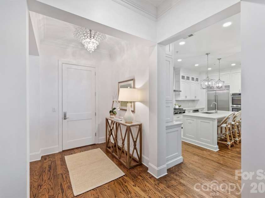 2251 Selwyn Avenue, Charlotte, NC 28207.  MLS# CAR4386921, YatesRealty ID 27626. 