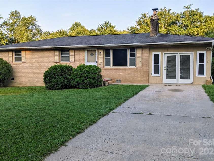 188 Debby Lane, Rutherfordton, NC 28139.  MLS# CAR4277091, YatesRealty ID 27627. 