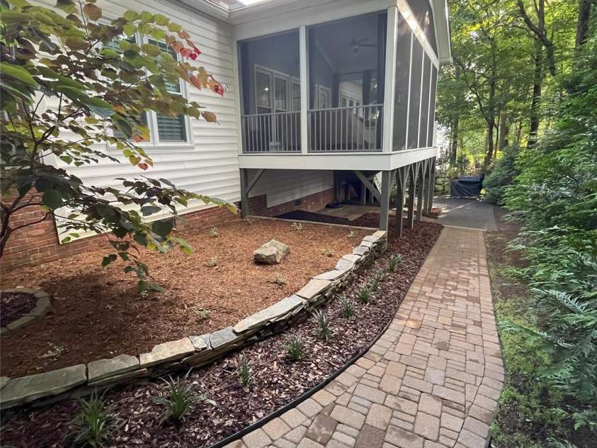 5929 Waterelm Lane, Charlotte, NC 28269.  MLS# CAR4264199, YatesRealty ID 27628. Backyard Landscape