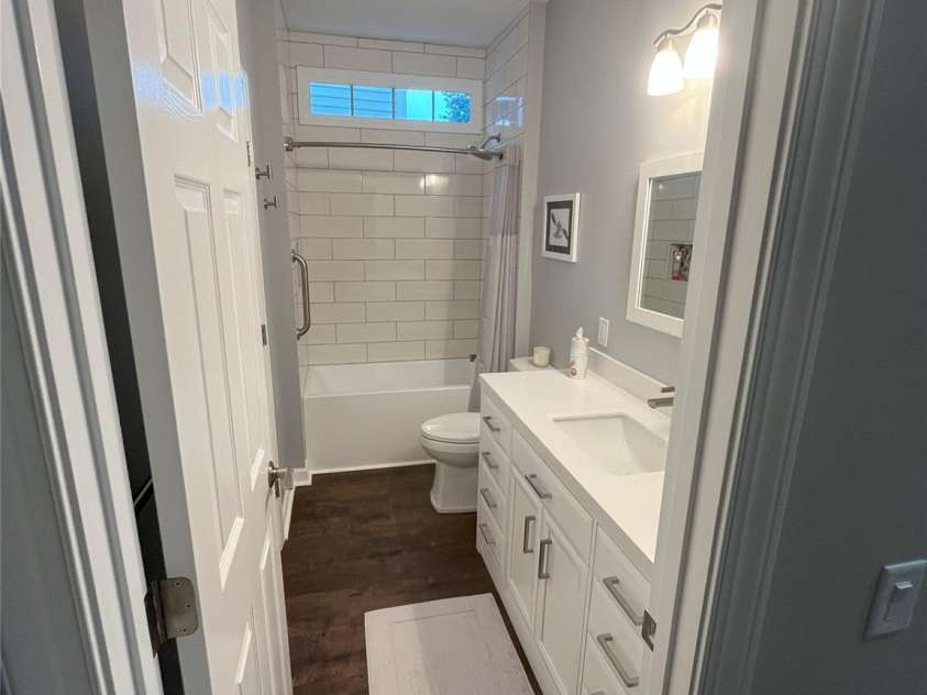 5929 Waterelm Lane, Charlotte, NC 28269.  MLS# CAR4264199, YatesRealty ID 27628. Guest Full Bath 1