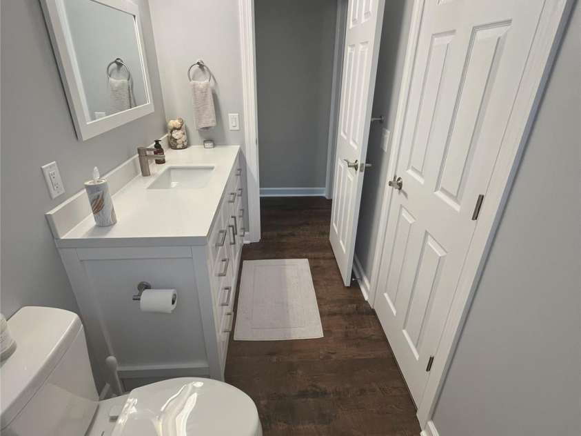 5929 Waterelm Lane, Charlotte, NC 28269.  MLS# CAR4264199, YatesRealty ID 27628. Guest Full Bath