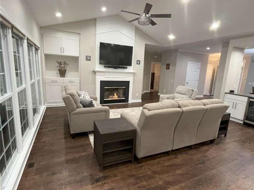 5929 Waterelm Lane, Charlotte, NC 28269.  MLS# CAR4264199, YatesRealty ID 27628. Living Room Angle 1