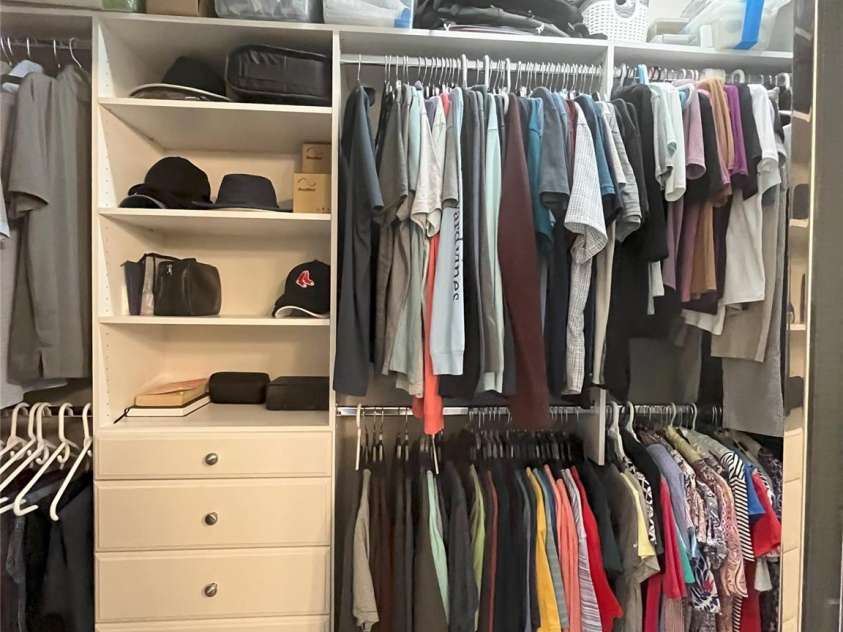 5929 Waterelm Lane, Charlotte, NC 28269.  MLS# CAR4264199, YatesRealty ID 27628. Primary Closet Organizer