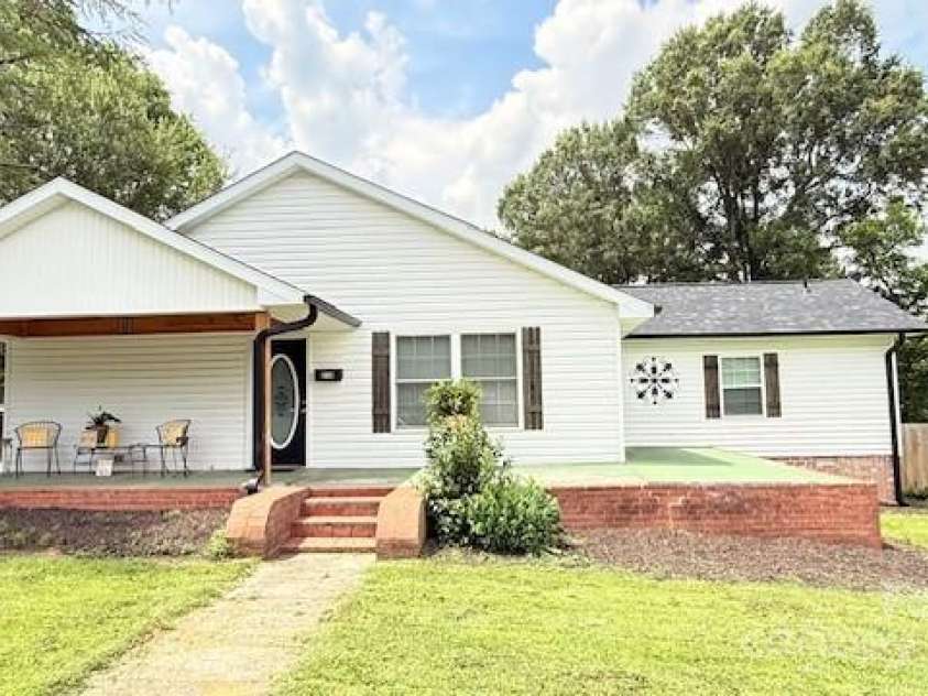 210 Church Street, Cherryville, NC 28021.  MLS# CAR4275216, YatesRealty ID 27629. 