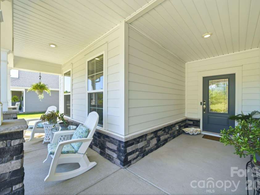 2613 Manor Stone Way, Indian Trail, NC 28079.  MLS# CAR4382246, YatesRealty ID 27629. 