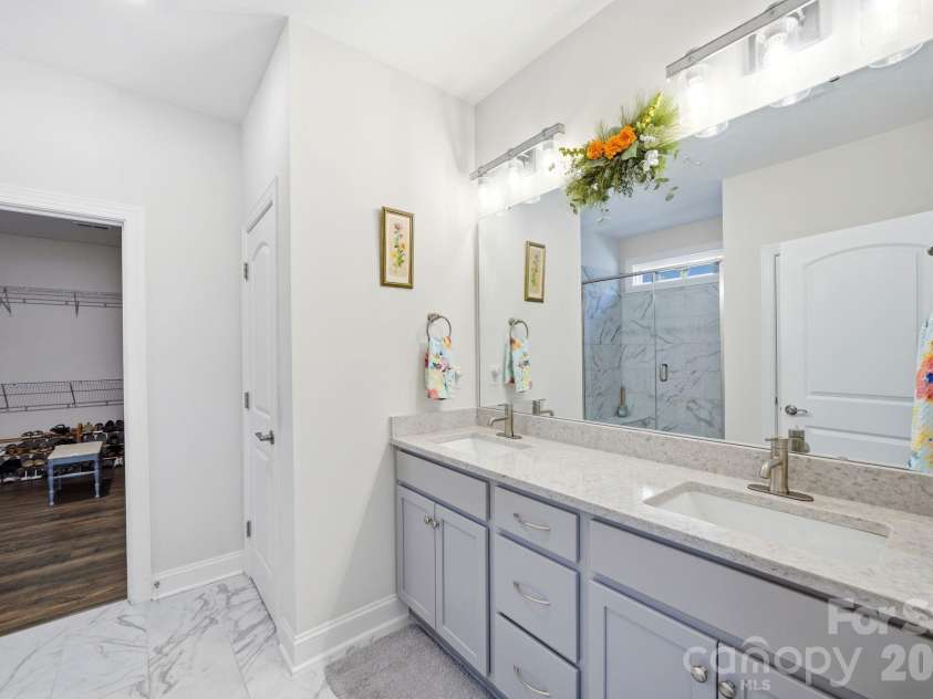 2613 Manor Stone Way, Indian Trail, NC 28079.  MLS# CAR4382246, YatesRealty ID 27629. 