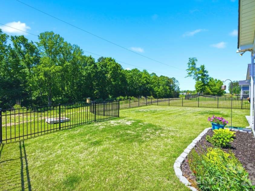 2613 Manor Stone Way, Indian Trail, NC 28079.  MLS# CAR4382246, YatesRealty ID 27629. 