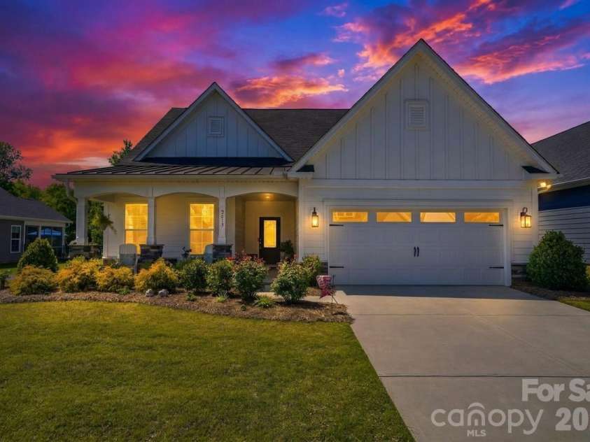 2613 Manor Stone Way, Indian Trail, NC 28079.  MLS# CAR4382246, YatesRealty ID 27629. 