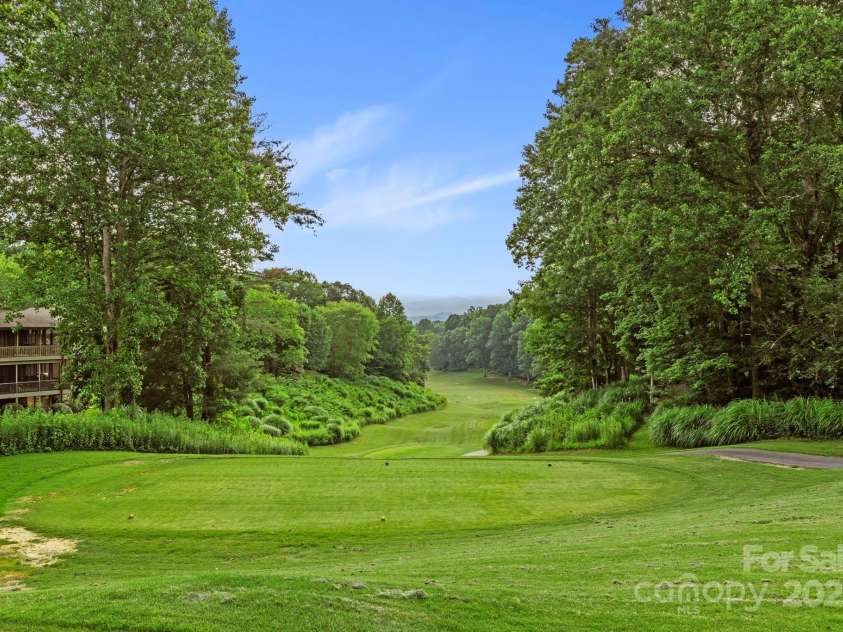 2440 Cumming Woods Lane, Hendersonville, NC 28739.  MLS# CAR4273661, YatesRealty ID 27630. 