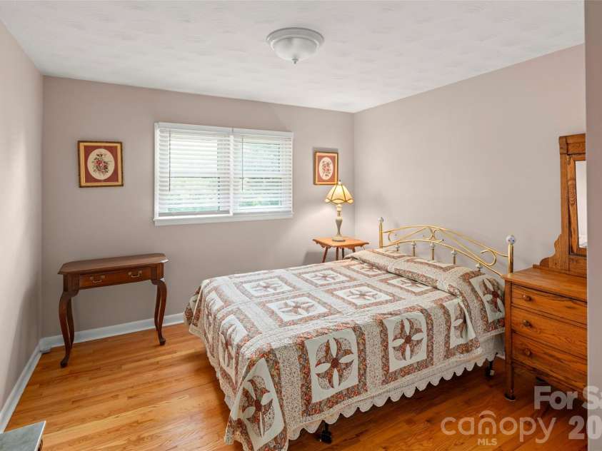 83 Honeysuckle Lane, Burnsville, NC 28714.  MLS# CAR4377930, YatesRealty ID 27630. 2nd bedroom