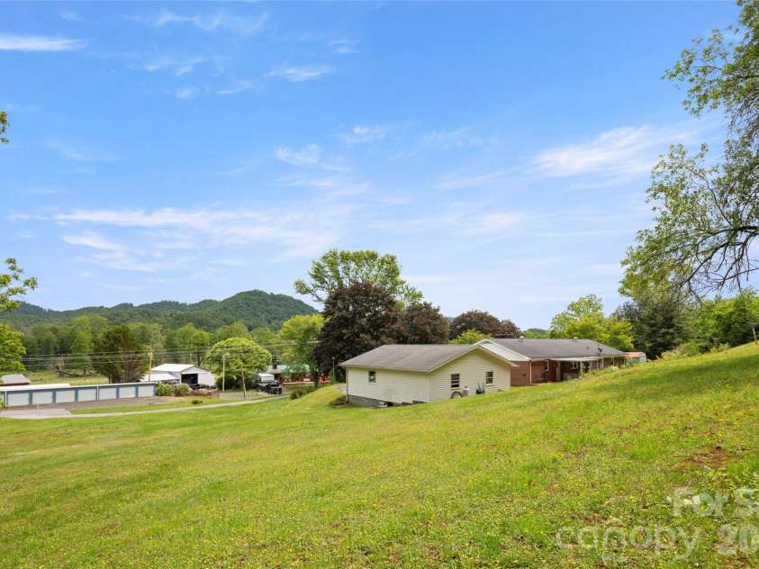 83 Honeysuckle Lane, Burnsville, NC 28714.  MLS# CAR4377930, YatesRealty ID 27630. Mountain views