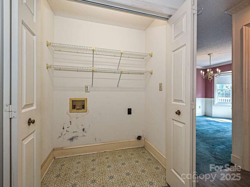 2912 Peachwood Court, Fort Mill, SC 29715.  MLS# CAR4276302, YatesRealty ID 27631. Laundry