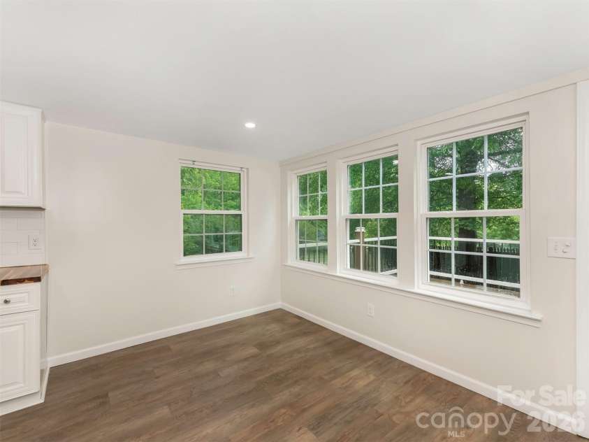 1016 Underwood Road, Matthews, NC 28104.  MLS# CAR4379507, YatesRealty ID 27632. 