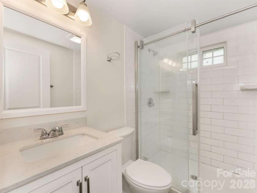 1016 Underwood Road, Matthews, NC 28104.  MLS# CAR4379507, YatesRealty ID 27632. Full Bath