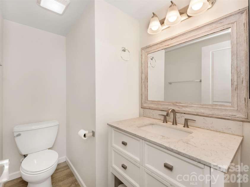 1016 Underwood Road, Matthews, NC 28104.  MLS# CAR4379507, YatesRealty ID 27632. Full Bath Vanity