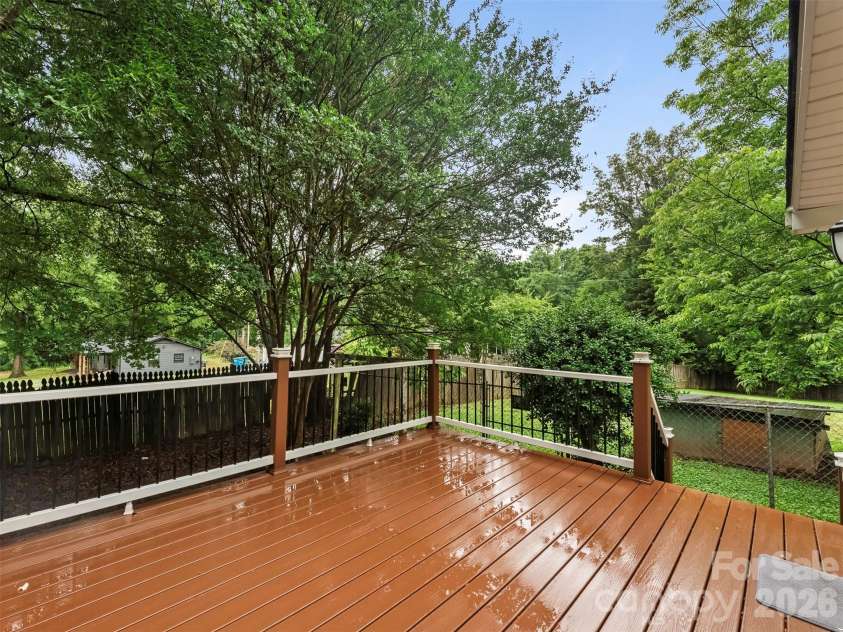 1016 Underwood Road, Matthews, NC 28104.  MLS# CAR4379507, YatesRealty ID 27632. Newer Deck