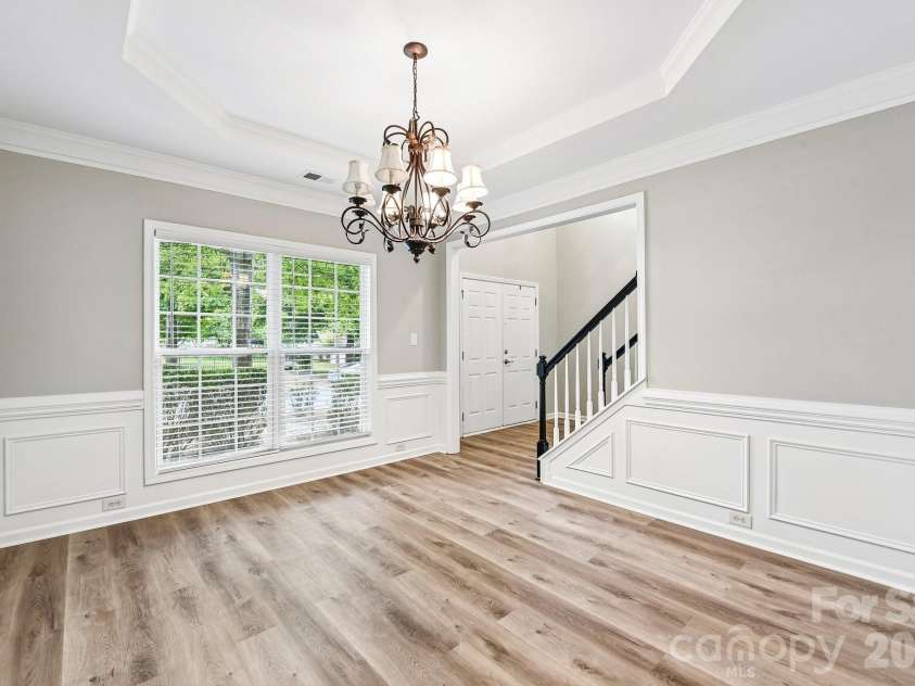 10149 Barrands Lane, Charlotte, NC 28278.  MLS# CAR4380589, YatesRealty ID 27635. 