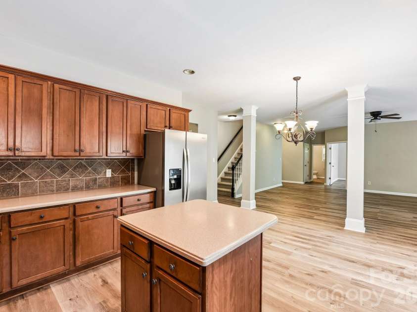 10149 Barrands Lane, Charlotte, NC 28278.  MLS# CAR4380589, YatesRealty ID 27635. 