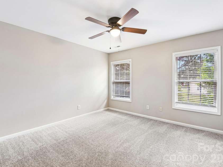 10149 Barrands Lane, Charlotte, NC 28278.  MLS# CAR4380589, YatesRealty ID 27635. 