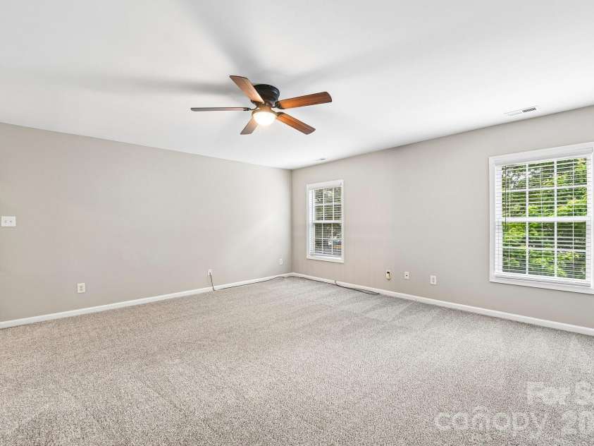 10149 Barrands Lane, Charlotte, NC 28278.  MLS# CAR4380589, YatesRealty ID 27635. 