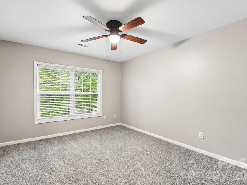 10149 Barrands Lane, Charlotte, NC 28278.  MLS# CAR4380589, YatesRealty ID 27635. 