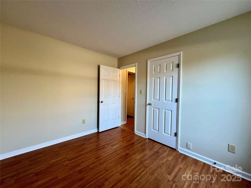 3 Wesley Branch Road, Asheville, NC 28806.  MLS# CAR4279575, YatesRealty ID 27636. 