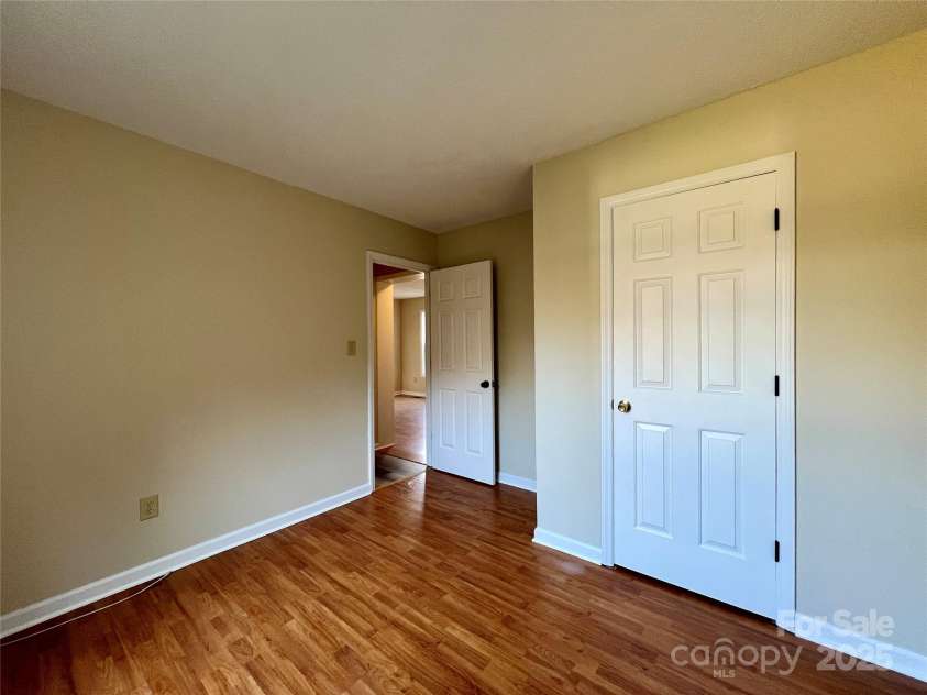 3 Wesley Branch Road, Asheville, NC 28806.  MLS# CAR4279575, YatesRealty ID 27636. 