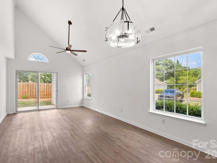 935 Heritage Parkway, Fort Mill, SC 29715.  MLS# CAR4374886, YatesRealty ID 27636. 