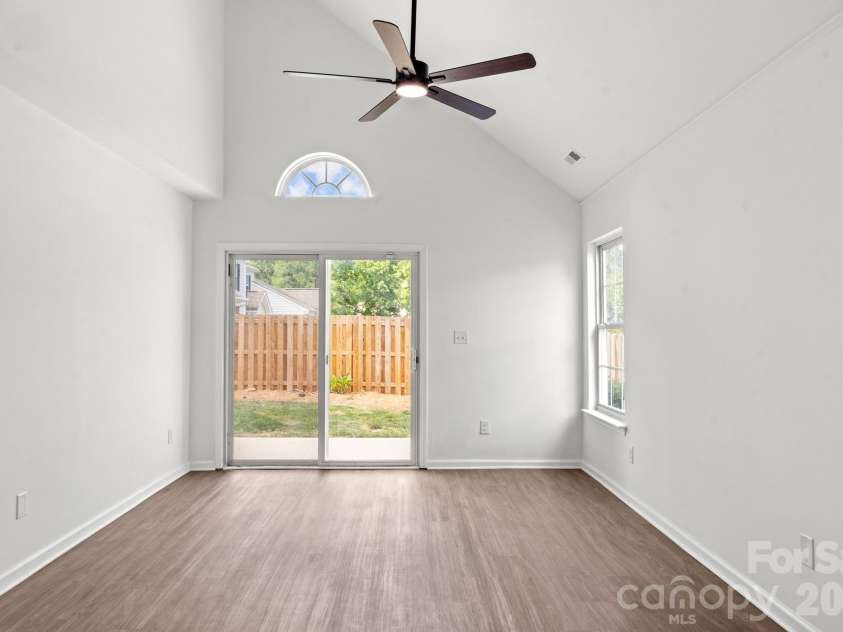 935 Heritage Parkway, Fort Mill, SC 29715.  MLS# CAR4374886, YatesRealty ID 27636. 