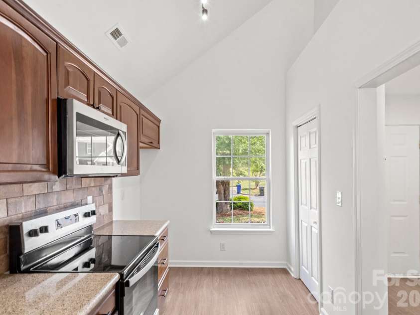 935 Heritage Parkway, Fort Mill, SC 29715.  MLS# CAR4374886, YatesRealty ID 27636. 
